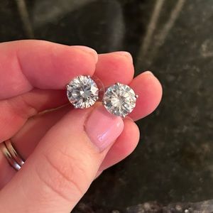 Ross Simon’s CZ 6 karat studs